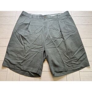 Tommy Bahama Men's 100% Silk Shorts Gray Green Pleated Front Casual Preppy 38